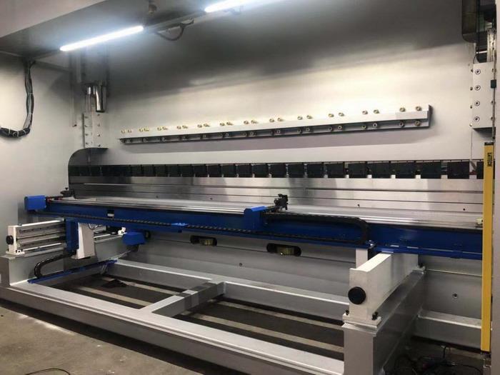AHYW China DELEM DA66T 6m 5 axis cnc controlled press brake  metal bending back gauge Yawei china factory
